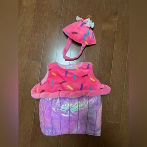 Size 6 month baby girl cupcake costume